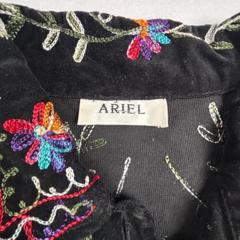 Vintage Ariel Black Velvet Floral Embroidered Jacket Women’s L Boho - Picture 3 of 7